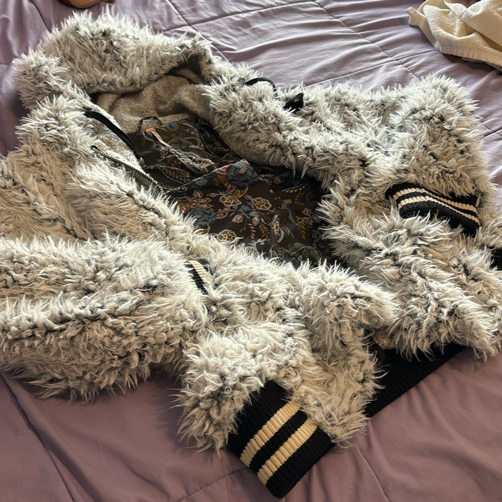Free People! Fluffy Dolman Jacket Coat! - Picture 10 of 14